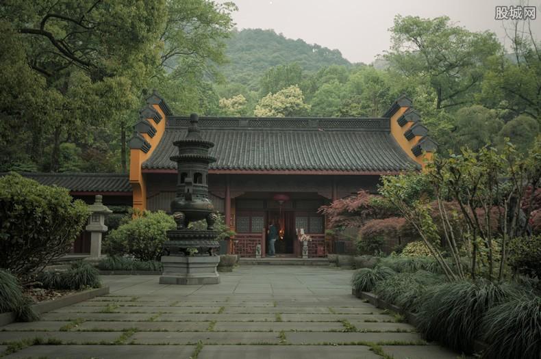 景区游览实名登记 鼓励景区采取互联网售票方式”